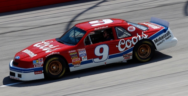 Hall of Famer Bill Elliott drives a restored 1988 #9 Coors Motorcraft Ford Thunderbird during the parade lap prior to the NASCAR Cup Series Goodyear 400
